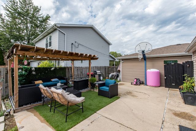 2903 W Nemesis Avenue, Beach Park, IL 60087