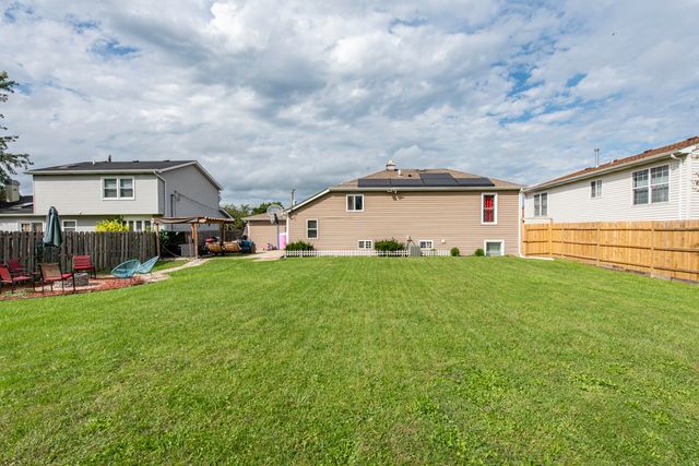 2903 W Nemesis Avenue, Beach Park, IL 60087