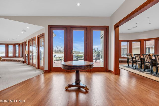 17 Oyster Bay Drive, Rumson, NJ 07760