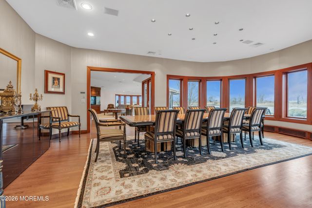 17 Oyster Bay Drive, Rumson, NJ 07760