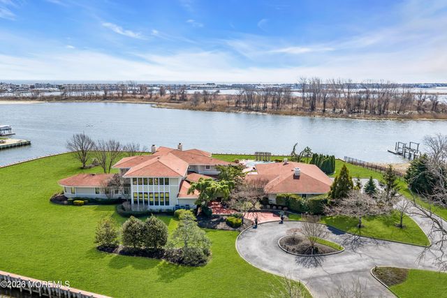 17 Oyster Bay Drive, Rumson, NJ 07760
