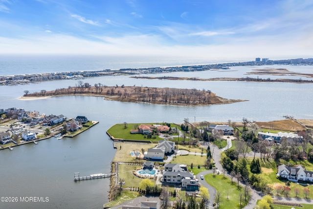 17 Oyster Bay Drive, Rumson, NJ 07760