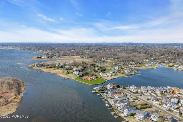 17 Oyster Bay Drive, Rumson, NJ 07760