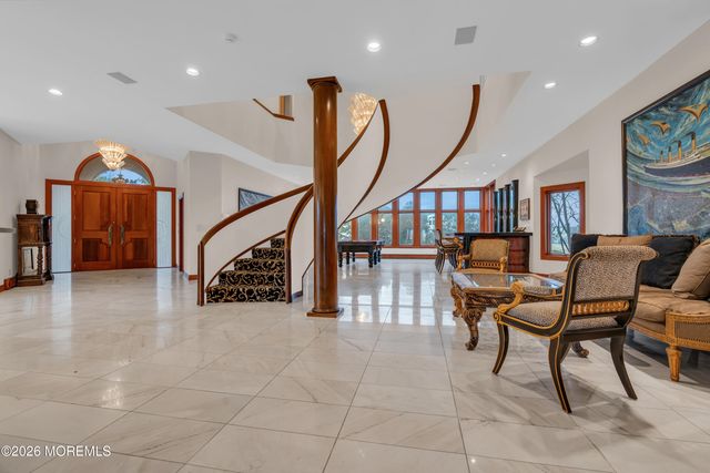 17 Oyster Bay Drive, Rumson, NJ 07760