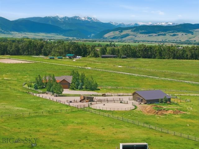 11762 Gooch Hill Road, Gallatin Gateway, MT 59730