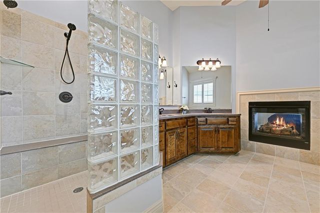 7822 Houston Street, Lenexa, KS 66227