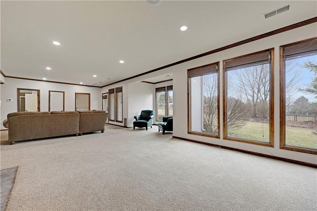 7822 Houston Street, Lenexa, KS 66227