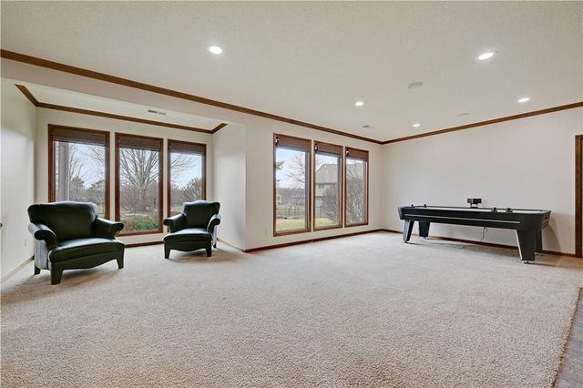 7822 Houston Street, Lenexa, KS 66227