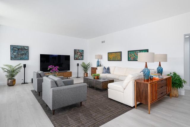 447 Desert Lakes Drive, Palm Springs, CA 92264
