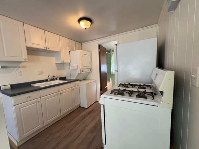 255 Fairfield Woods Road, Fairfield, CT 06825