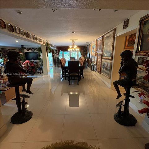 101 S Royal Poinciana Blvd, Miami Springs, FL 33166