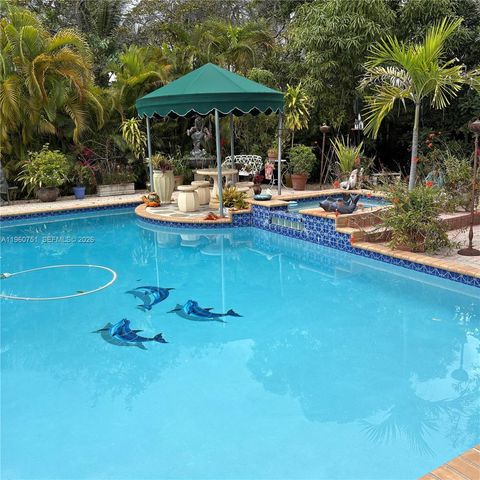 101 S Royal Poinciana Blvd, Miami Springs, FL 33166