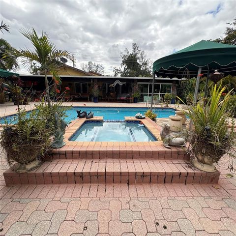 101 S Royal Poinciana Blvd, Miami Springs, FL 33166