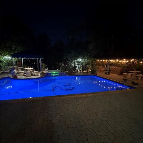 101 S Royal Poinciana Blvd, Miami Springs, FL 33166