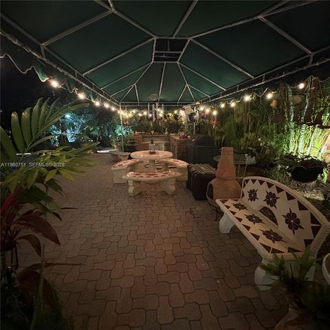 101 S Royal Poinciana Blvd, Miami Springs, FL 33166