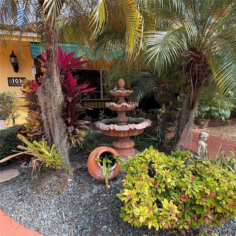 101 S Royal Poinciana Blvd, Miami Springs, FL 33166