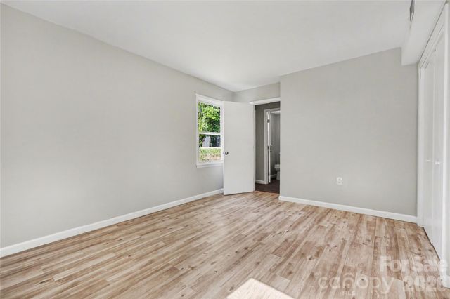 5439 Kerry Lane, Charlotte, NC 28215