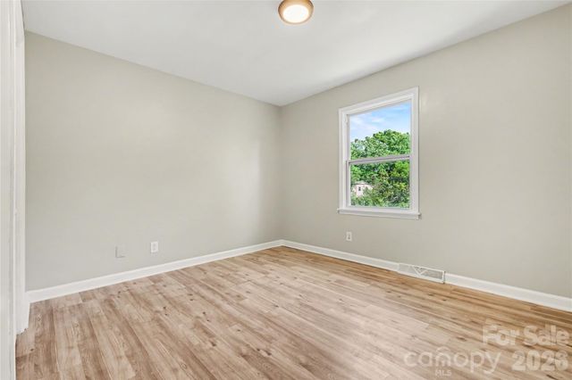 5439 Kerry Lane, Charlotte, NC 28215