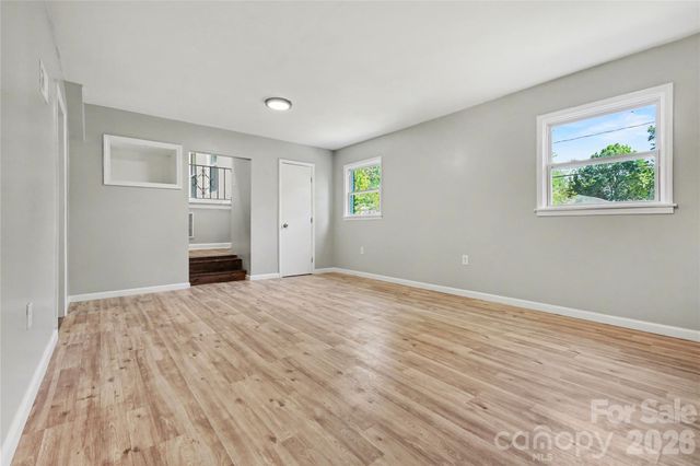 5439 Kerry Lane, Charlotte, NC 28215