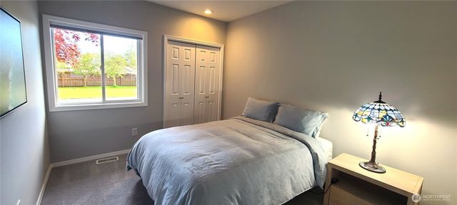 303 Falcon Road, Sequim, WA 98382