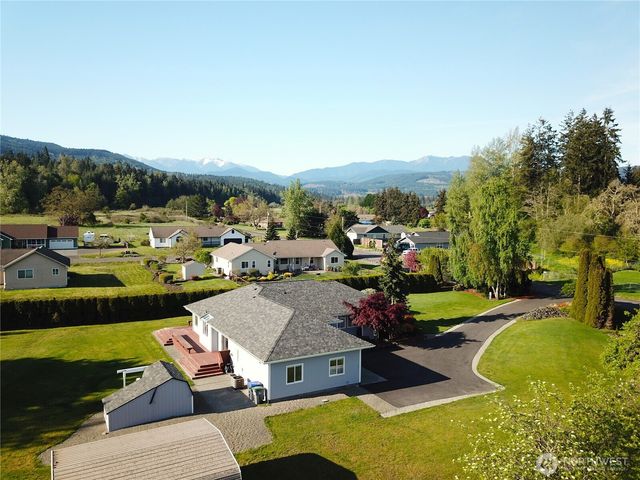 303 Falcon Road, Sequim, WA 98382