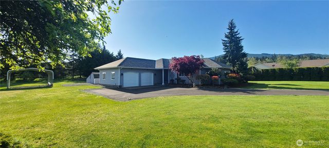 303 Falcon Road, Sequim, WA 98382