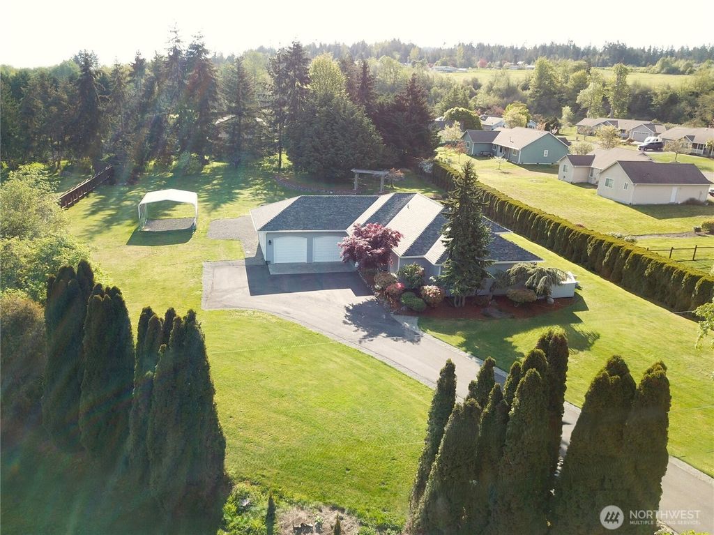 303 Falcon Road, Sequim, WA 98382