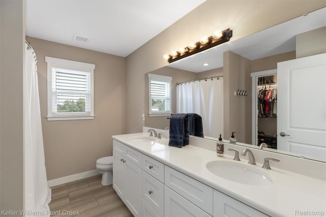 6097 Summerbrooke Circle, Handy Township, MI 48836