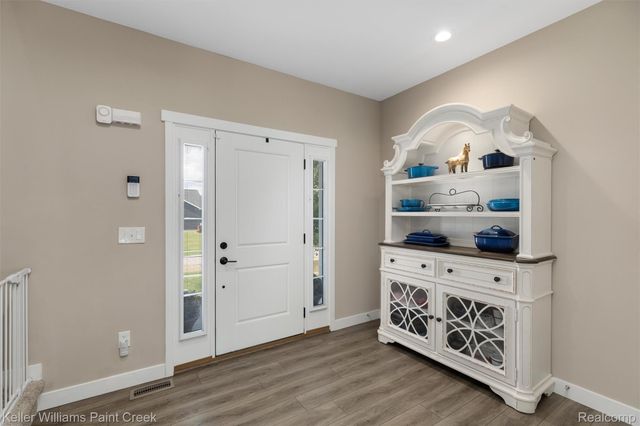 6097 Summerbrooke Circle, Handy Township, MI 48836