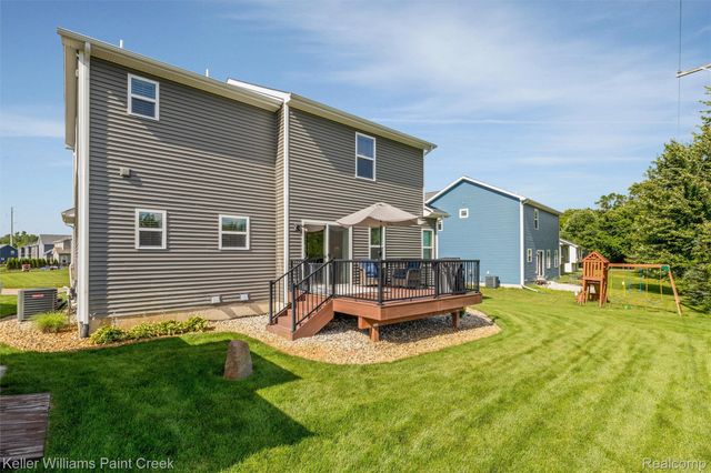 6097 Summerbrooke Circle, Handy Township, MI 48836