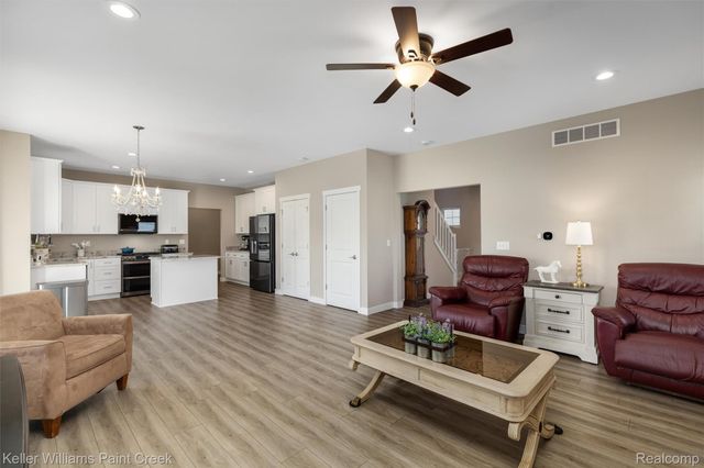6097 Summerbrooke Circle, Handy Township, MI 48836