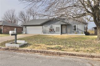 1604 S 23rd Street, Rogers, AR 72758