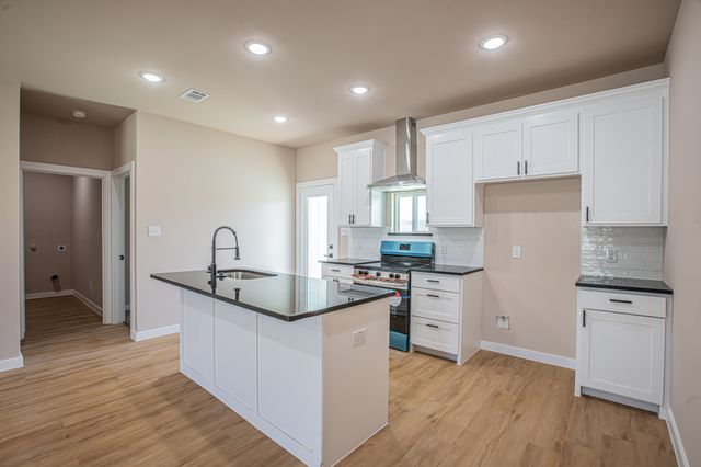 120 Brookview Drive, Bridgeport, TX 76426