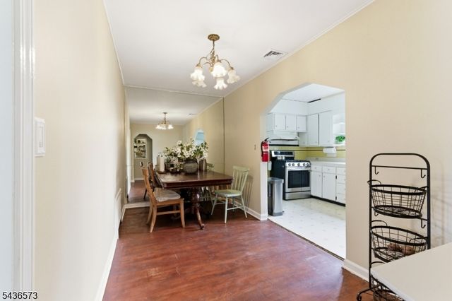 1 Pearl Pl, Franklin Twp., NJ 08873
