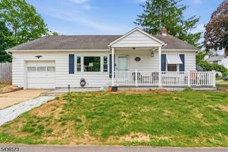 1 Pearl Pl, Franklin Twp., NJ 08873