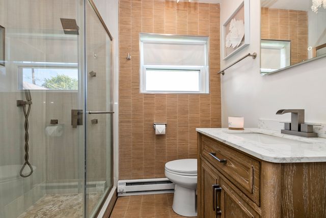 2552 W 81st Place, Chicago, IL 60652