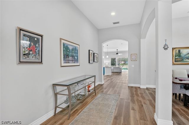 2065 Mandarin LN, Naples, FL 34120