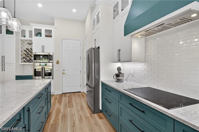 2065 Mandarin LN, Naples, FL 34120