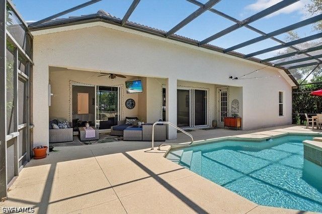 2065 Mandarin LN, Naples, FL 34120