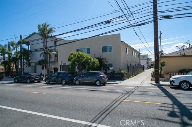 1545 Obispo Avenue, Long Beach, CA 90804