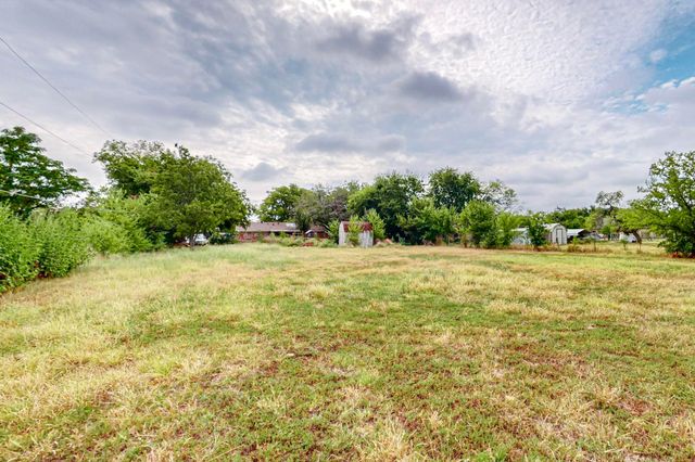 6801 Little Ranch Road, North Richland Hills, TX 76182