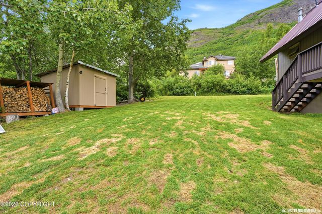 20607 Lucas Avenue, Eagle River, AK 99577