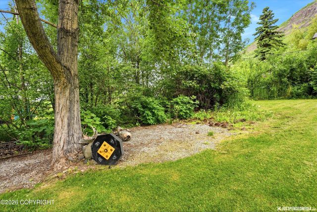 20607 Lucas Avenue, Eagle River, AK 99577
