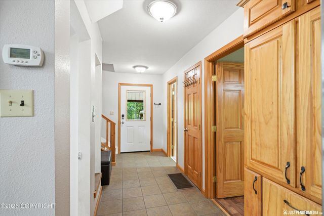 20607 Lucas Avenue, Eagle River, AK 99577