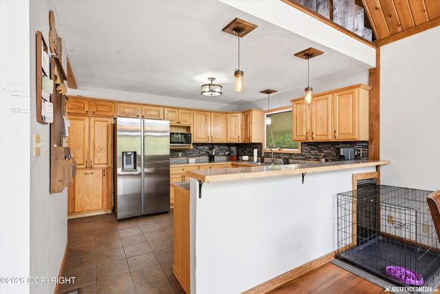 20607 Lucas Avenue, Eagle River, AK 99577