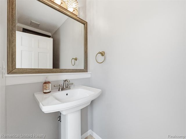 12825 Larkins Road, Brighton, MI 48114