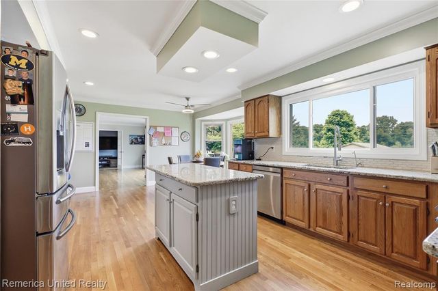 12825 Larkins Road, Brighton, MI 48114