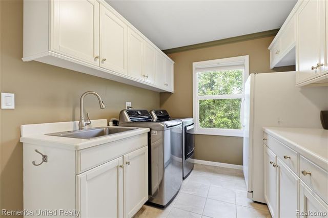 12825 Larkins Road, Brighton, MI 48114