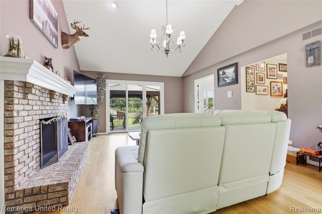 12825 Larkins Road, Brighton, MI 48114