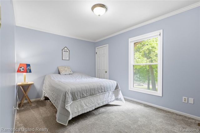 12825 Larkins Road, Brighton, MI 48114